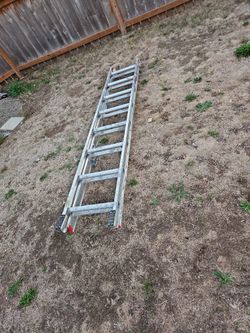 16 Feet Werner Aluminum Extension Ladder 