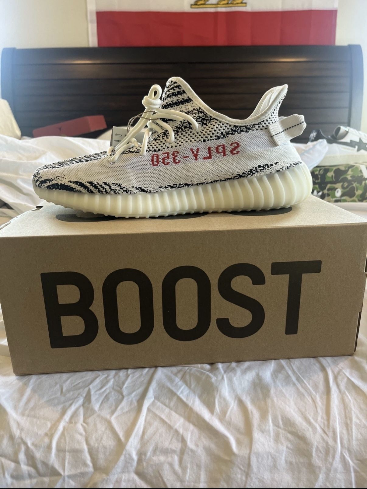 Yeezy 350 Zebra Size 9.5