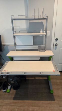Multifunctional Desk