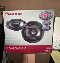 Pioneer TS-F1634R 2-Way Car Speakers