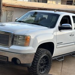 2011 GMC Sierra
