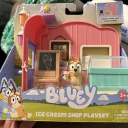 Bluey Ice Cream Shop Playset, Immersive Toy Ice Cream Set with Dessert-Themed Accessories and Articulated Bingo Figurine, Food Toys for Kids Ages 3+