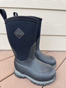 little kid muck boots size 10