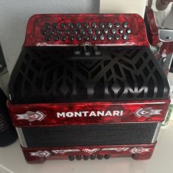 Acordeón Montanari 3 Registros , Tono FA 