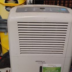 Dehumidifier 