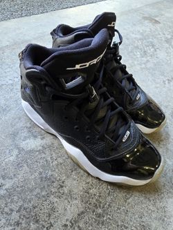Air JORDAN'S, SIZE 9.