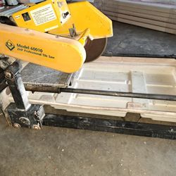 QEP 2HP 10in Wet Tile Saw