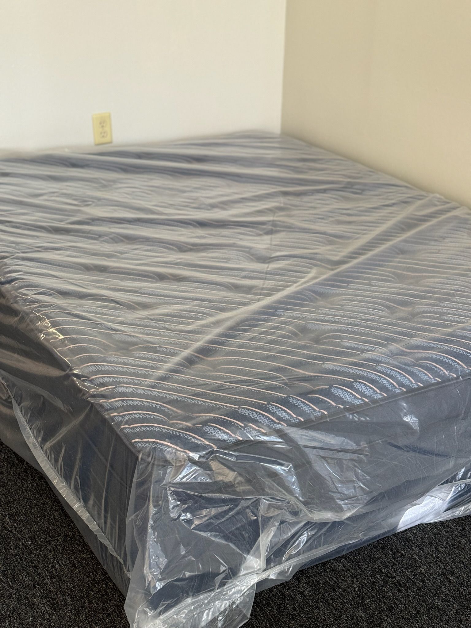 π MOVING OUT NEW MATTRESSES! π Queen, King, Full, Twin, Twin XL β Limited Stock! π