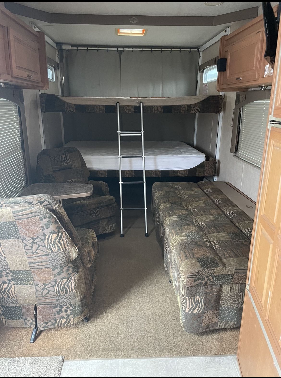 Toy Hauler Happijac Bed Lift For Two Queen Beds for Sale in Lake Forest