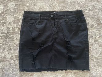  Woman’s Skirt-Size Large