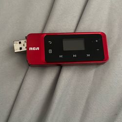RCA 4GB USB Stick MP3 Music Player (TH1814WM) Red / Black -
