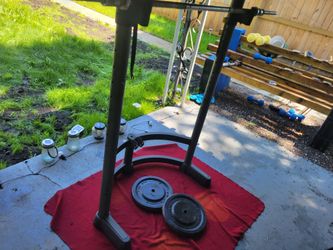 GOLD'S GYM  SQUAT RACK 1"HOLE PLATES 100LBs. 2-50s. 6' STRAIGHT BAR 
 11525 S HALSTED/7111.S WESTERN 
130$  CASH ONLY AS IS