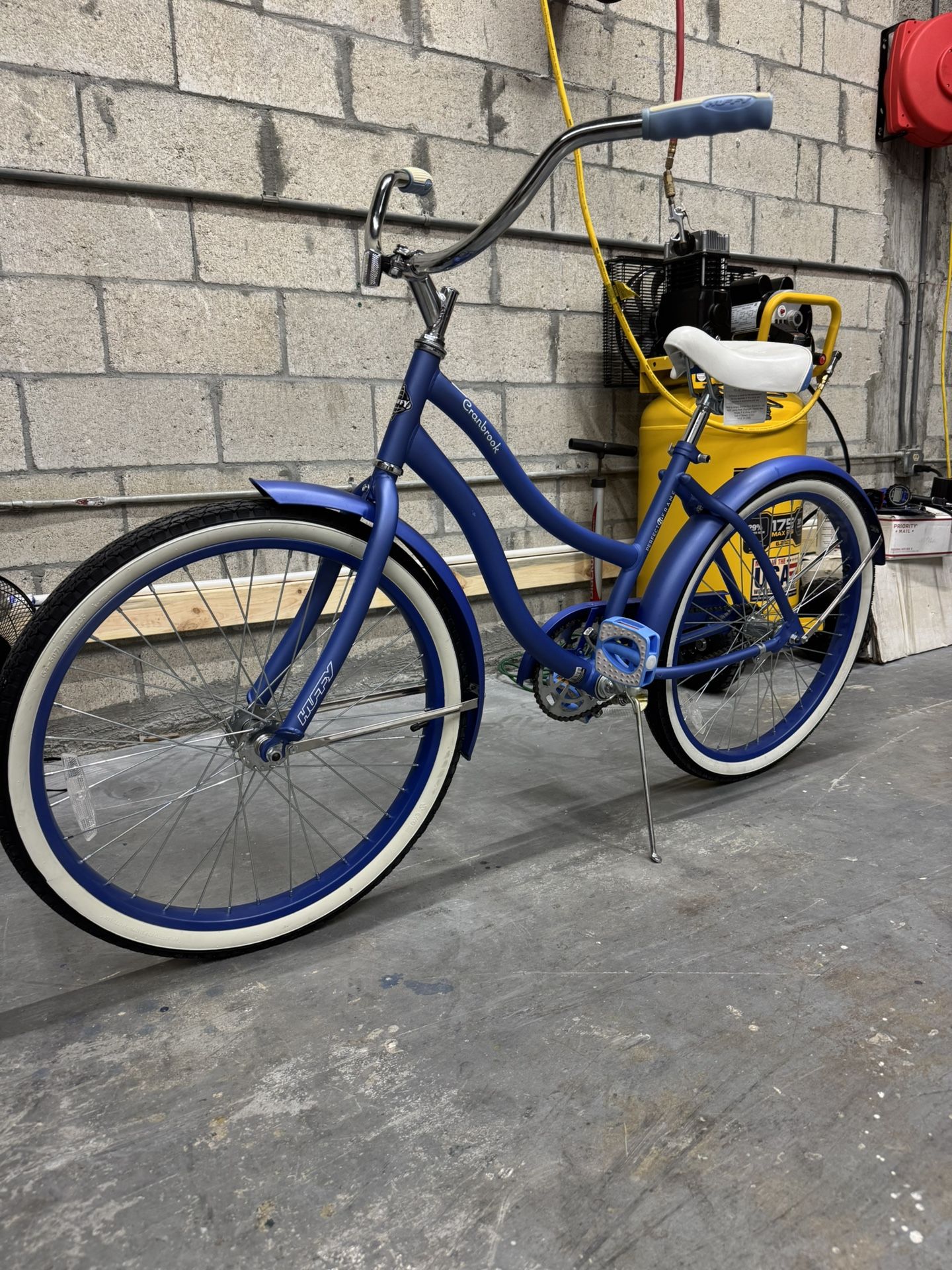 Huffy Cranbrook 26” Beach Cruiser Bike Bicycle