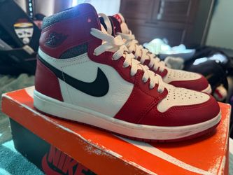 Jordan 1 Chicago’s lost and Found size 8.5M
