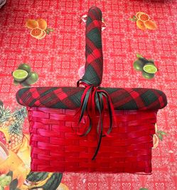 9”x11” cute red wicker basket with padded handle and trim
