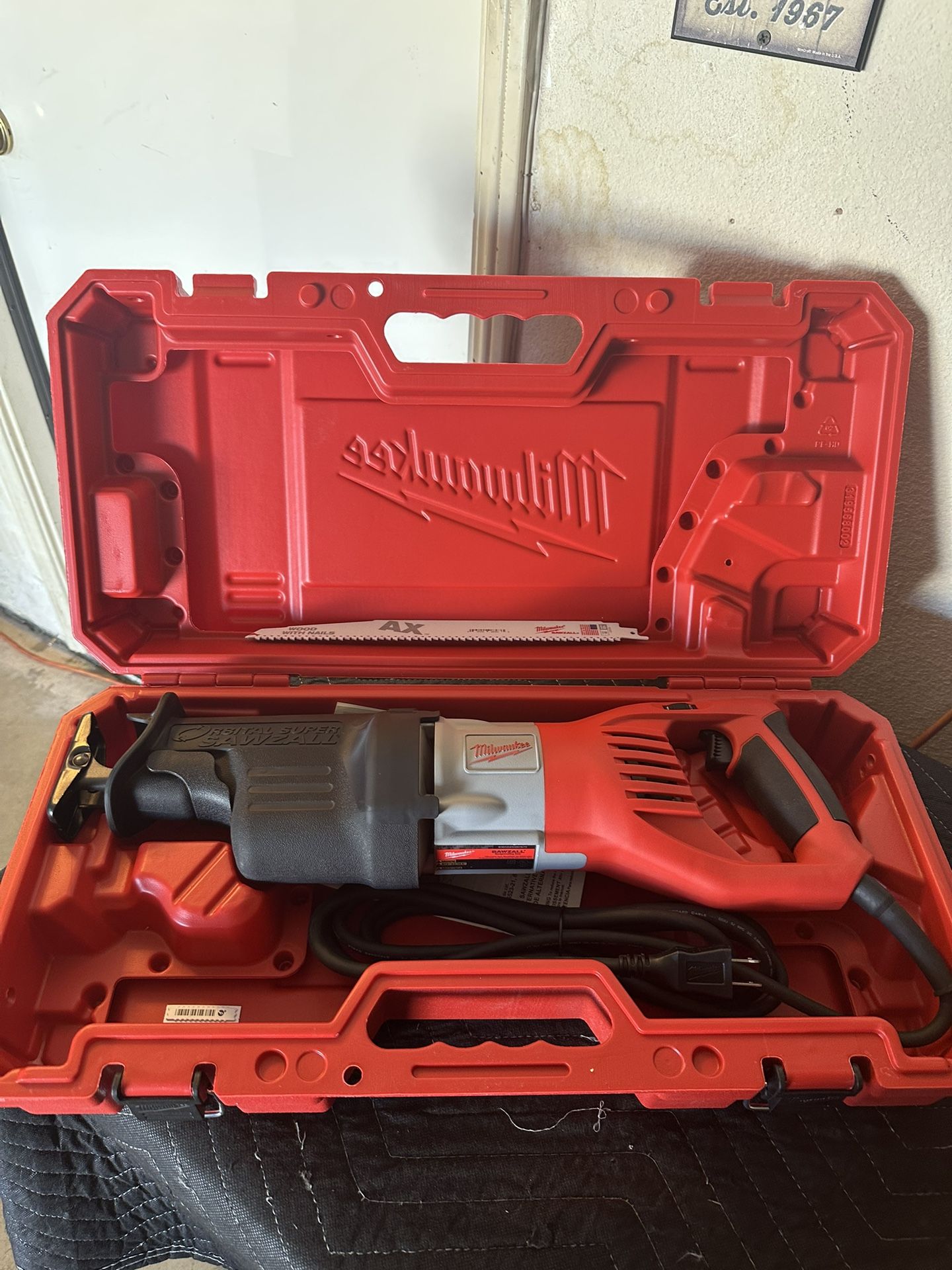 Milwaukee 15 Amp 1-1/4 in. Stroke Orbital SUPER SAWZALL Reciprocating Saw with Hard Case