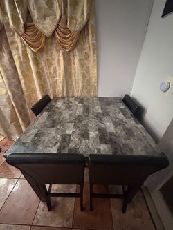 Dining Table Set with 4 Chairs