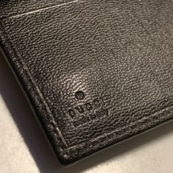 Gucci Wallet Never Used. Black Leather Kendall Area