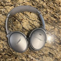 Bose QuietComfort 35 (Series II) Wireless Headphones, Noise Cancelling