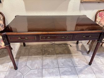 French writing desk w/ormolu mounts