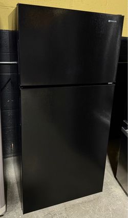 28” Top-Freezer Refrigerator Black