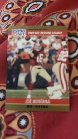 Joe Montana 1990 Pro Set NFL Trading Card