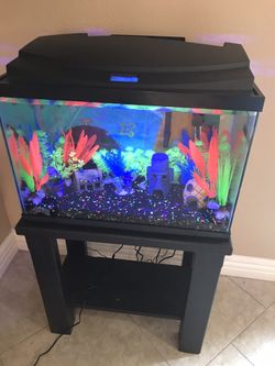 20 gallons glo fish tank with stand
