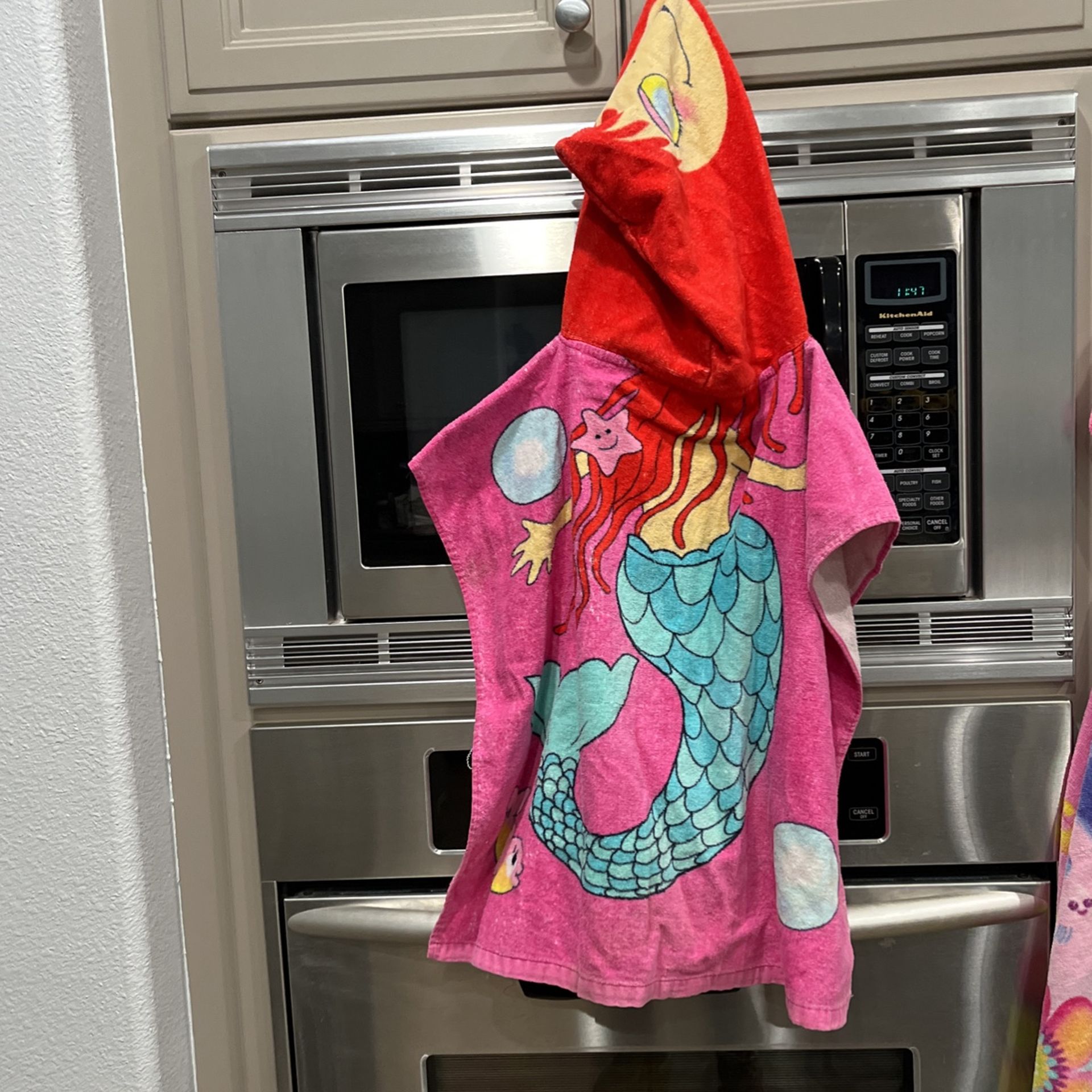 Childrens Pool /bath Towels With Hoods