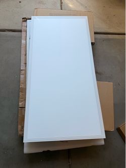 4 pack of 2’x4’ LED flat panel light fixtures