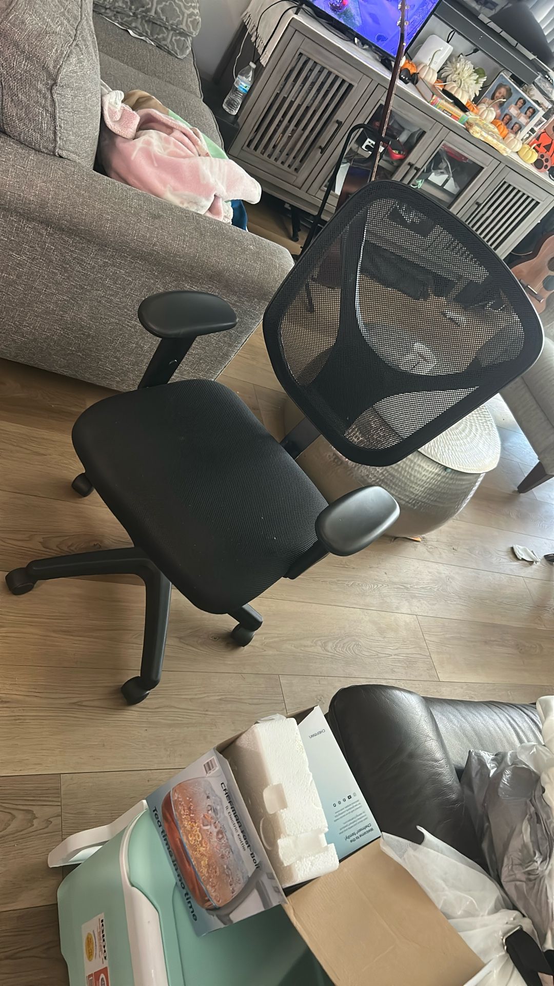 Office Chair With Multiple Chair Adjustment