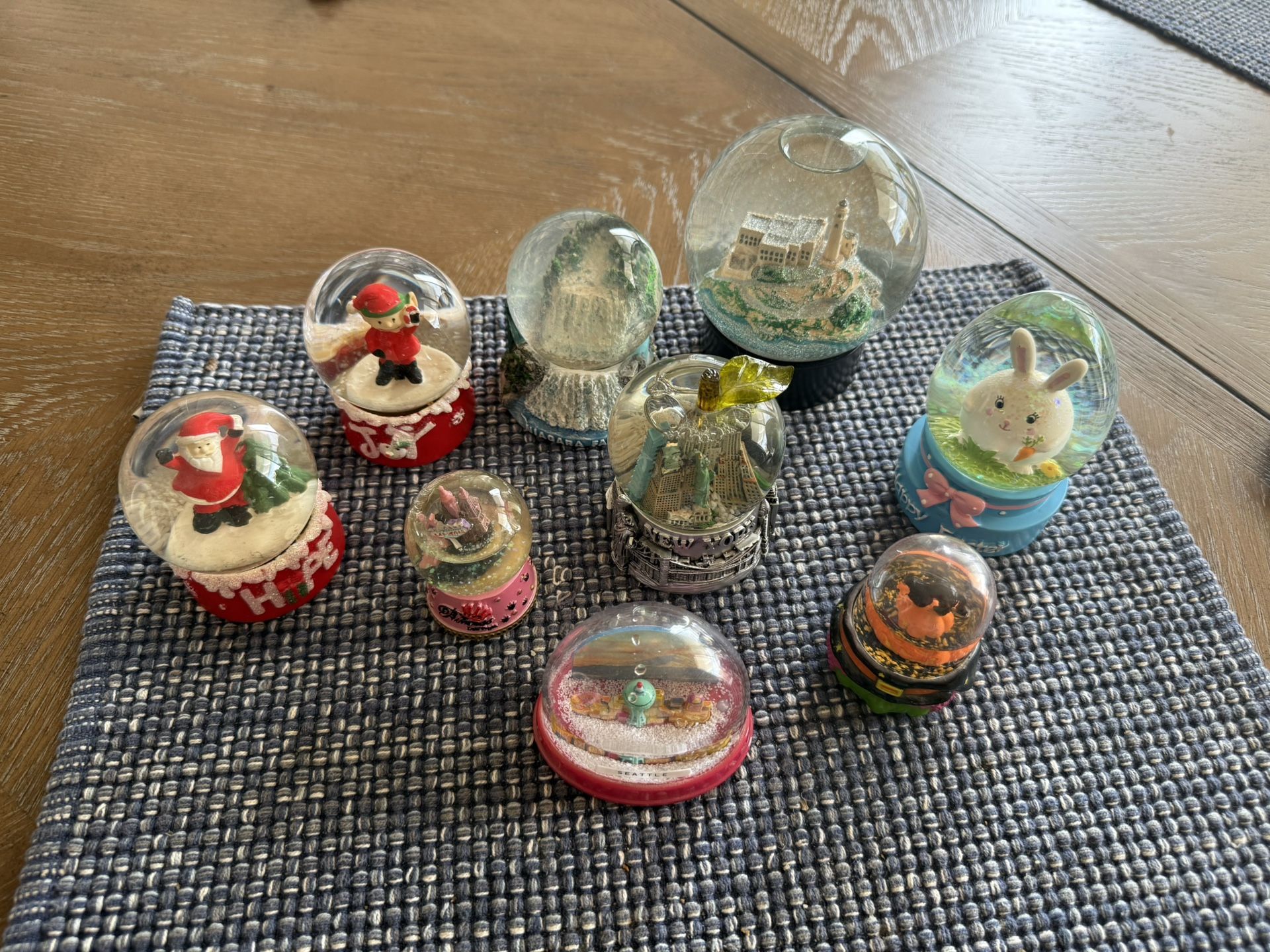9 snow globes.