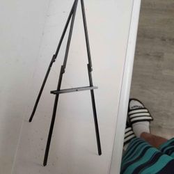 Easel