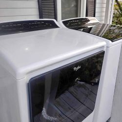 Cabrio washer and dryer set