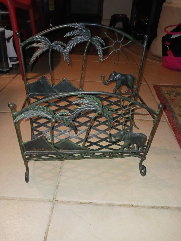 Beautiful Metal Made Stand Elephants Palm Trees On It 10 Look My Post Alot Item