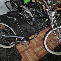 Men's Black Schwinn 
