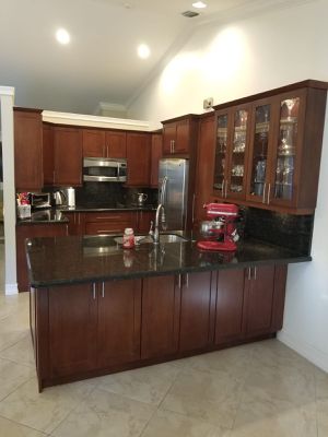 New And Used Kitchen Cabinets For Sale In Miami Lakes Fl Offerup