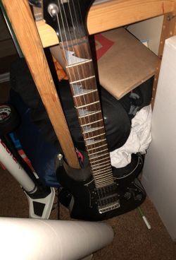 Guitar comes with little amp