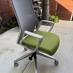  Ergonomic Office Chair