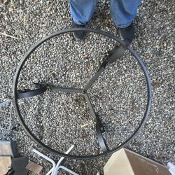 Frame From Table Missing Top Could Be A Nice Project