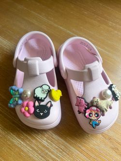 Mary Jane Crocs 7c