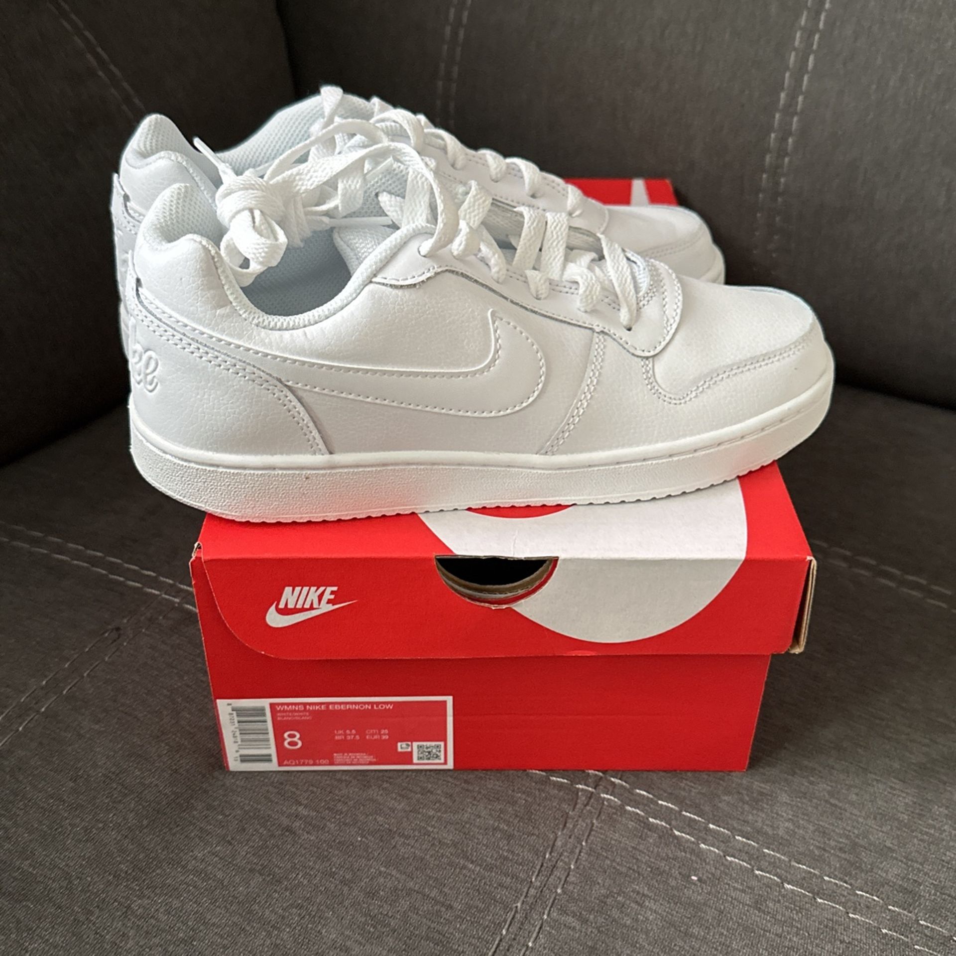 WMNS NIKE EBERON LOW Sz 8W