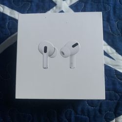 Apple AirPods Pro 1st Gen White MagSafe Case