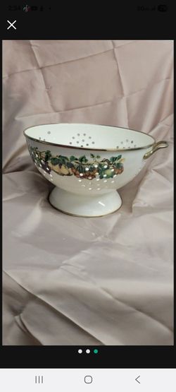 Beautiful Victorian Vintage cookware with brass handles