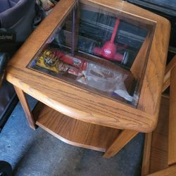Wooden Table/ Mesas De Madera