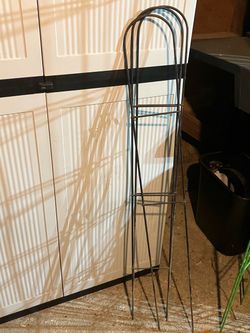 3 plant supports