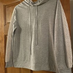 Women’s Sweat Pullover