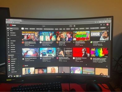 Samsung 27” Odyssey G7 2k 240hrz