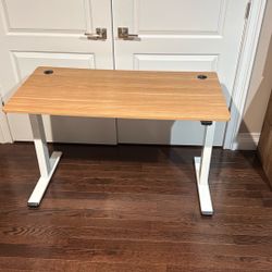 Standing desk