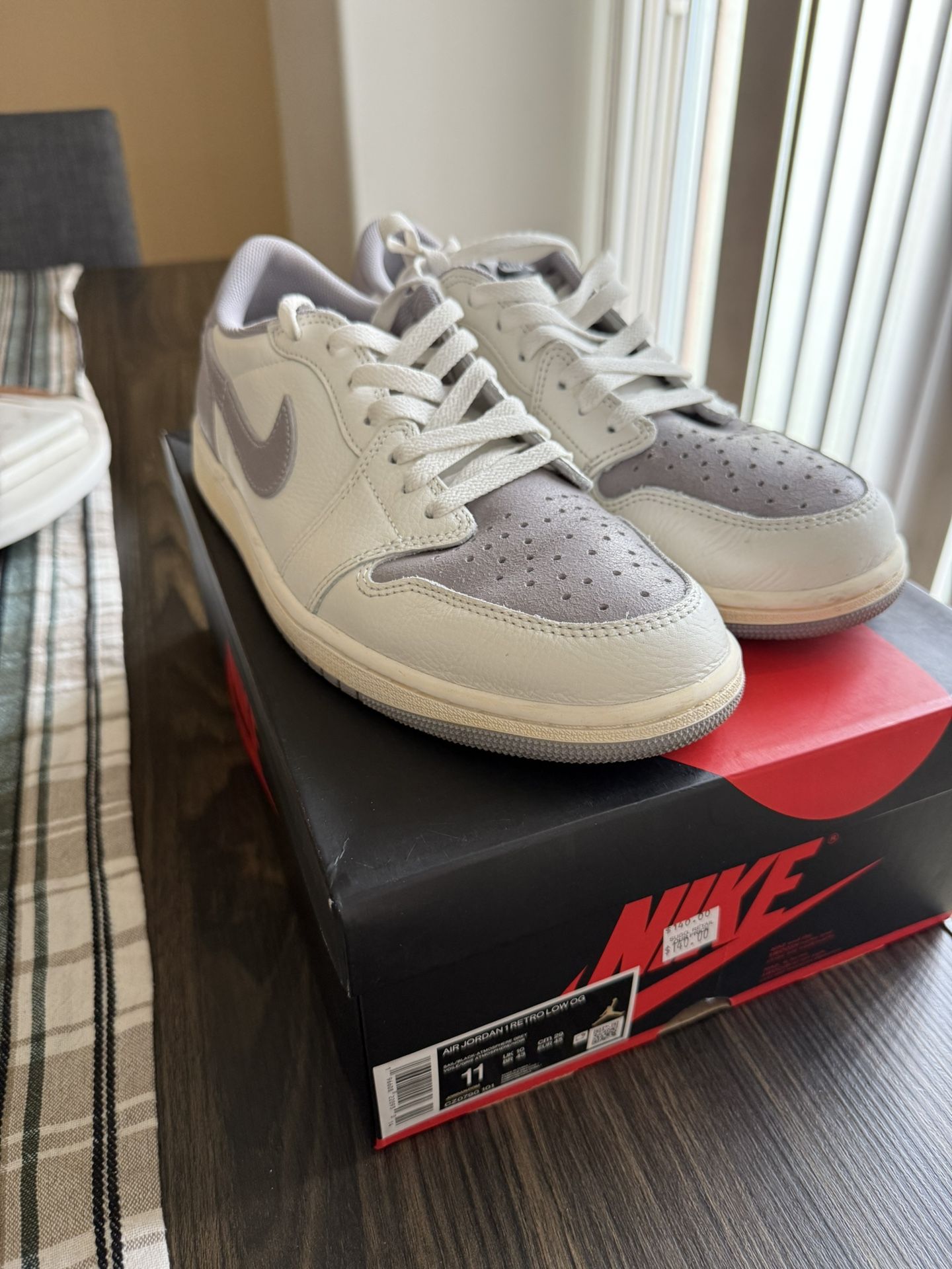 Jordan 1 Retro Low Atmosphere Size 11