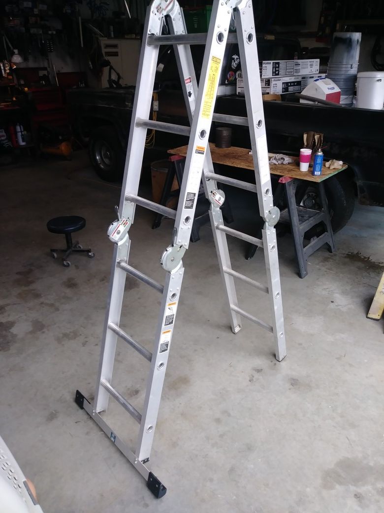 (65.)KELLERKKL12. Heavy duty industrial folding ladder excellent